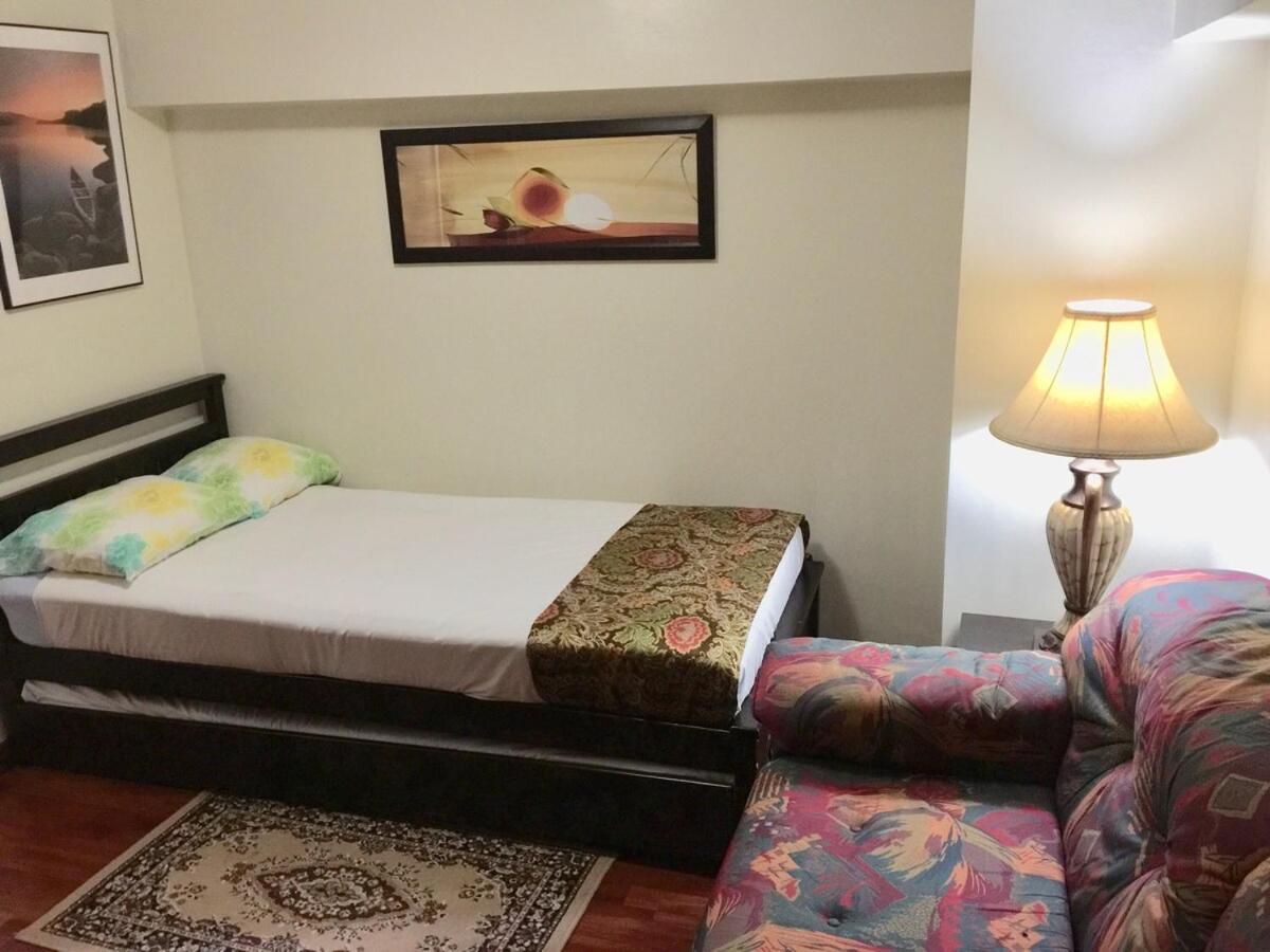 2 Bedroom Loft Type Bright Family Friendly In Mnl